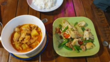 Khao Kaeng food