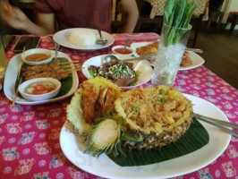 Ban Chiang Traditional Thai Cuisine บ้านเซียง food