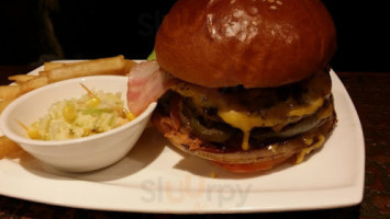 Burger Dining＋ Enn food