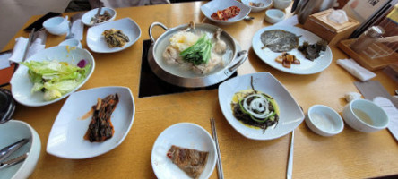 가마골백숙 food