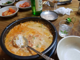 강변손두부 food