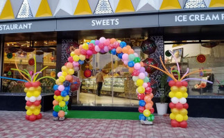 Goyal Sweets And Restaurants inside