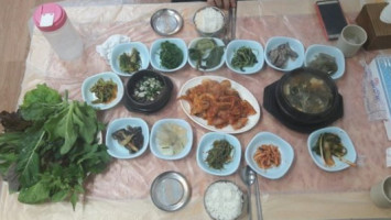 고향쌈밥 food