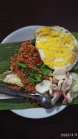 Makku Nasi Goreng Jawa food