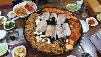 아리랑회관 food