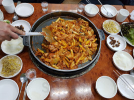 닭갈비천국 food