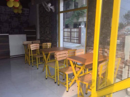 Burgerbar Bathinda inside