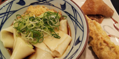 Wán Guī Zhì Miàn Sōng Yǒng Diàn food