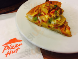 Pizza Hut Silom food