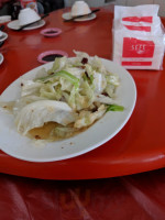 Rì Shēng Cān Guǎn food