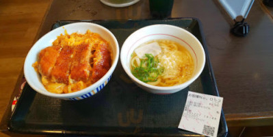 なか Mǎo Gāng Shān Jīn Diàn food