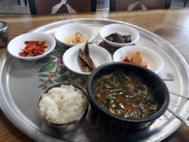 올갱이해장국 food