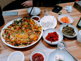 삼돌이식당 food