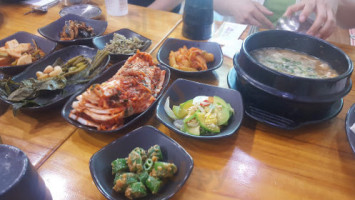 구석기손두부 food