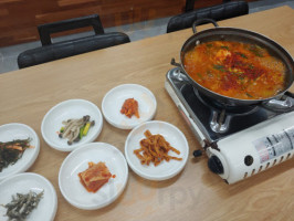 강구식당 inside