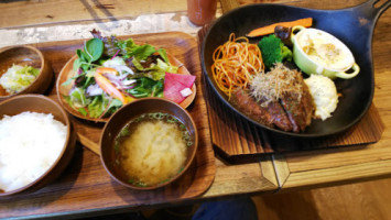 Jiǔ Zhòng Jiā Bèi food