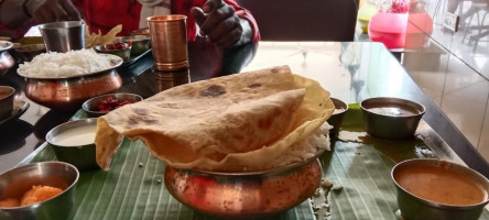 Annai Ananda Bhavan food