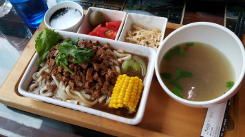 Chē Chéng Mù Chá Fáng food