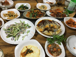 충남서산집 food