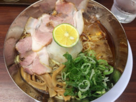 ラーメン Kuí Lì Wū　sān Yīng Dà Zé Diàn food