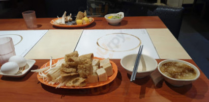 Bù Fán Lǎo Rì Shì Liào Lǐ Diàn food