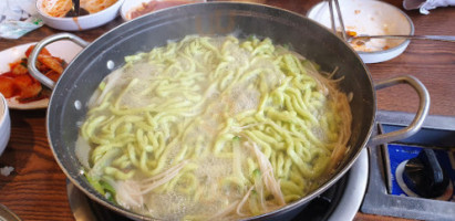 홍두깨칼국수 food