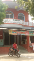 Gopal Resorts food