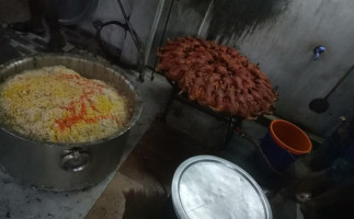 Al Shaza കുഴിമന്തി food