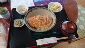 お Shí Shì Chǔ Fú Hé Jiā food