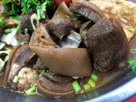 Jiǔ Zhòng Yáng Ròu Diàn food