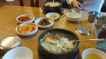 대관령황태해장국 food