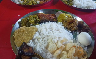 Chakraborty (canteen) food