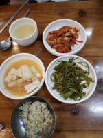 야사뽕잎칼국수 food