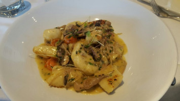 Lugarno Seafood Restaurant food