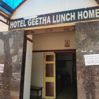 Geetha Lunch Home food