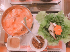 Lǜ Zǒu Láng Tíng Yuán Cān Tīng food