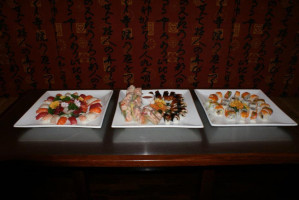 Sushi Wushi food