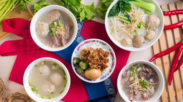 Xīn Zhú Shí Jì Yú Wán Tái Zhōng Diàn food