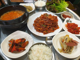 백두산식당 food