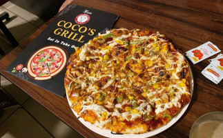 Coco's Pizza Point food