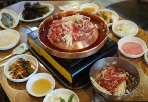 암돼지갈비 food