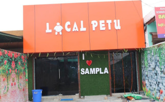 Local Petu food