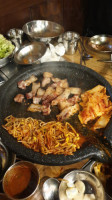 제주까망돼지 food