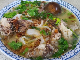 Jīn Bǎng Miàn Guǎn food