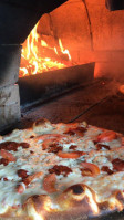Sisi Woodfire Pizza And Pasta food