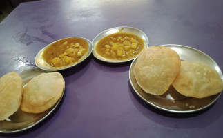 Ganesh Mistanan Bhandar food