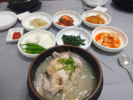 계성삼계탕 food