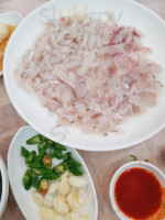 푸짐한해숙이횟집 food