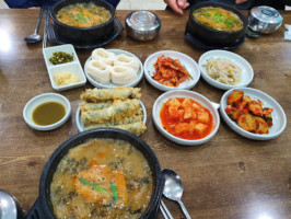 본동네추어탕 food