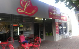 Lovell's Bakery on the Murray food